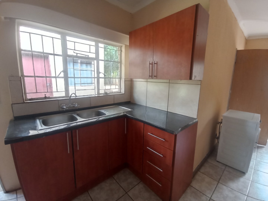 To Let  Bedroom Property for Rent in Bult West North West